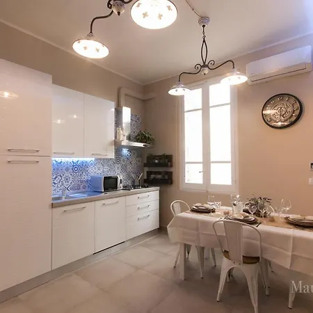 New Home - Appartamento In Centro Storico Cagliari Exterior foto